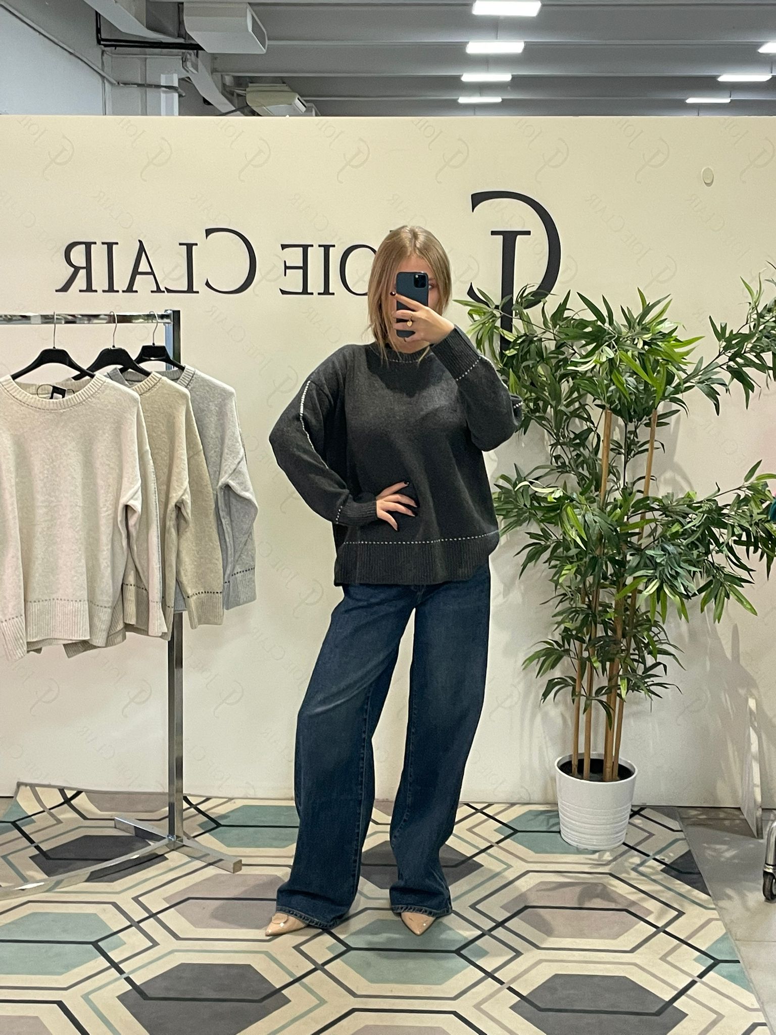 Фото Joie Clair (J-Clair)