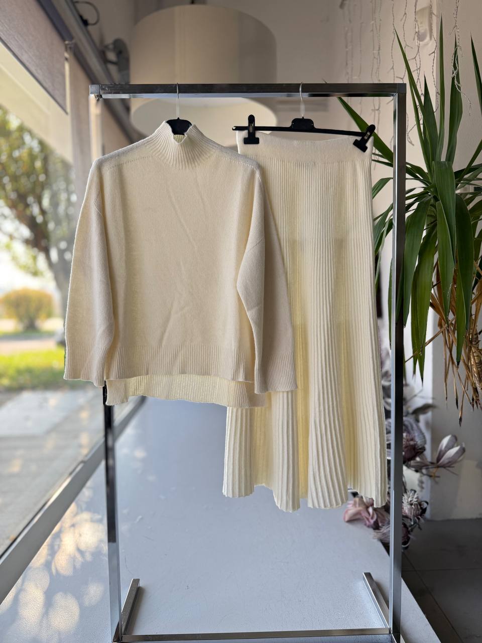 Joie Clair (J-Clair)