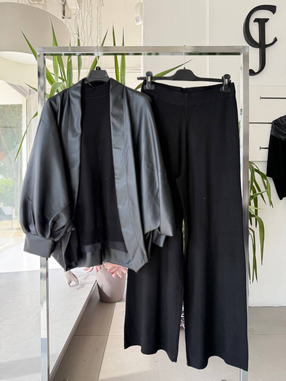 Фото Joie Clair (J-Clair)