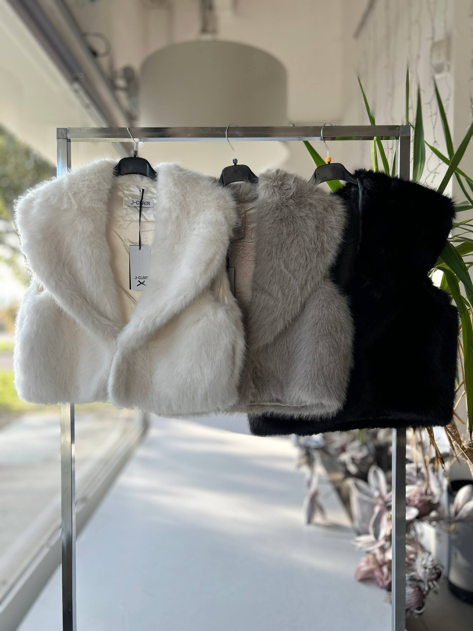 Фото Joie Clair (J-Clair)