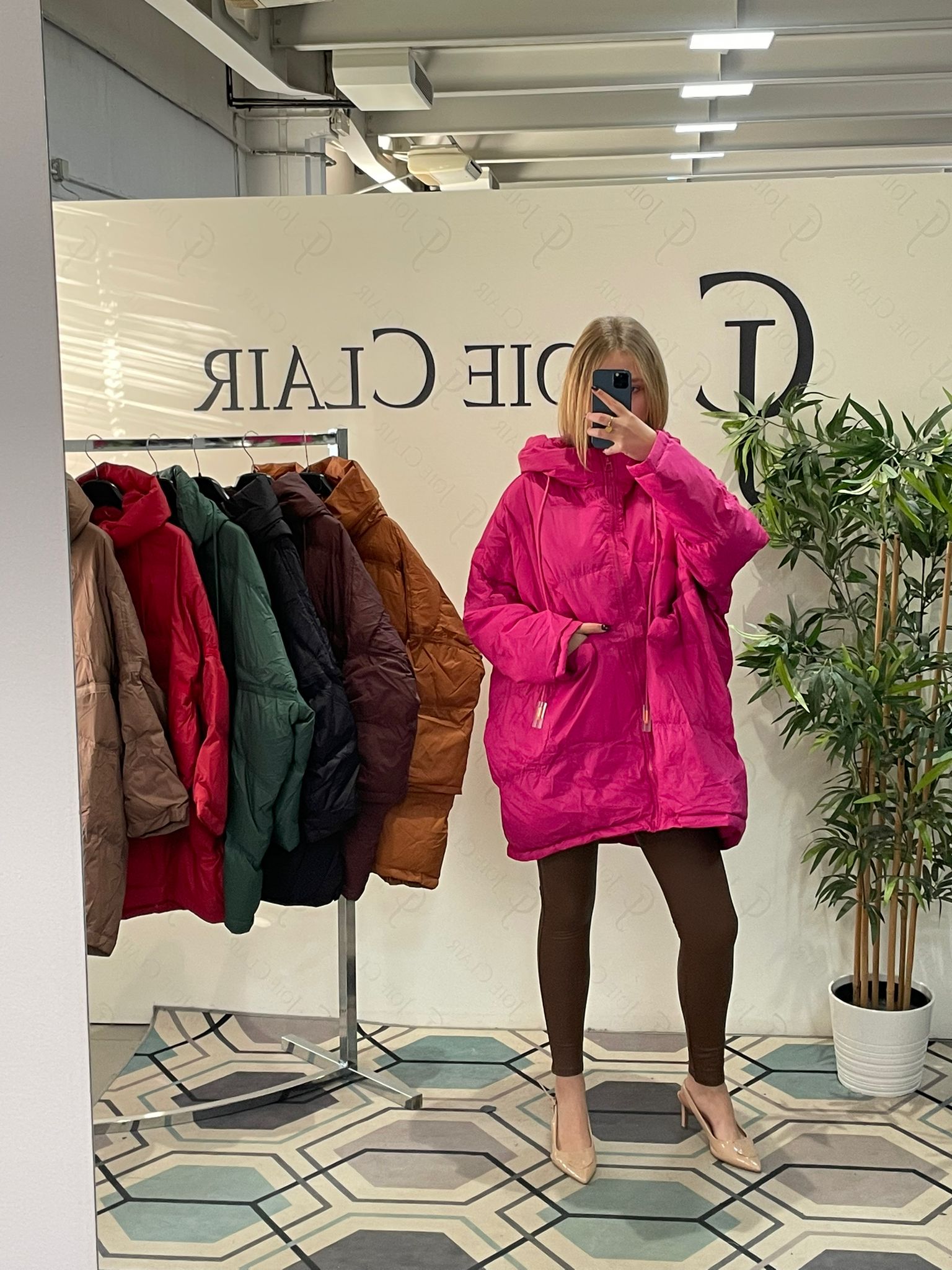 Фото Joie Clair (J-Clair)