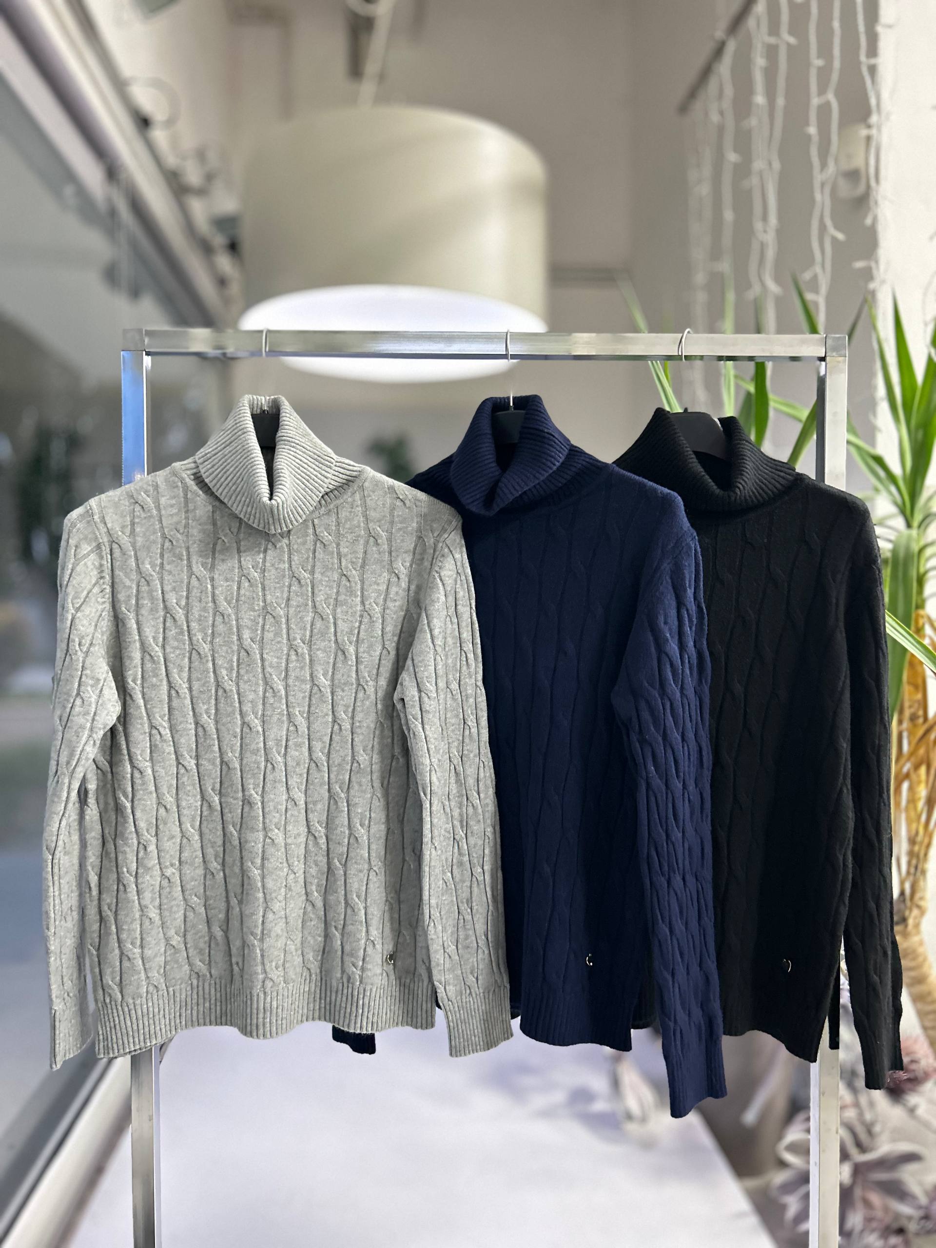 Фото Joie Clair (J-Clair)