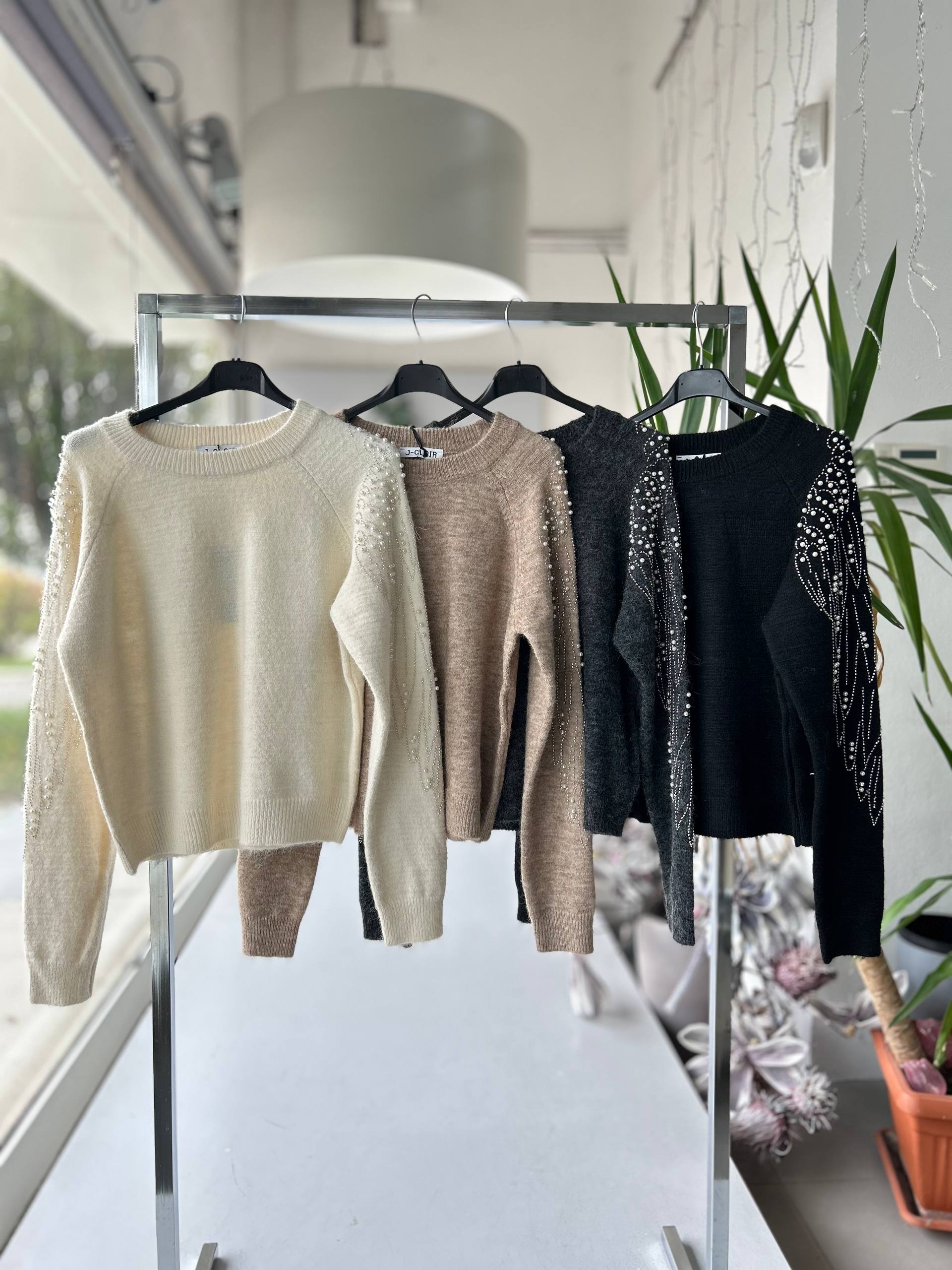 Фото Joie Clair (J-Clair)