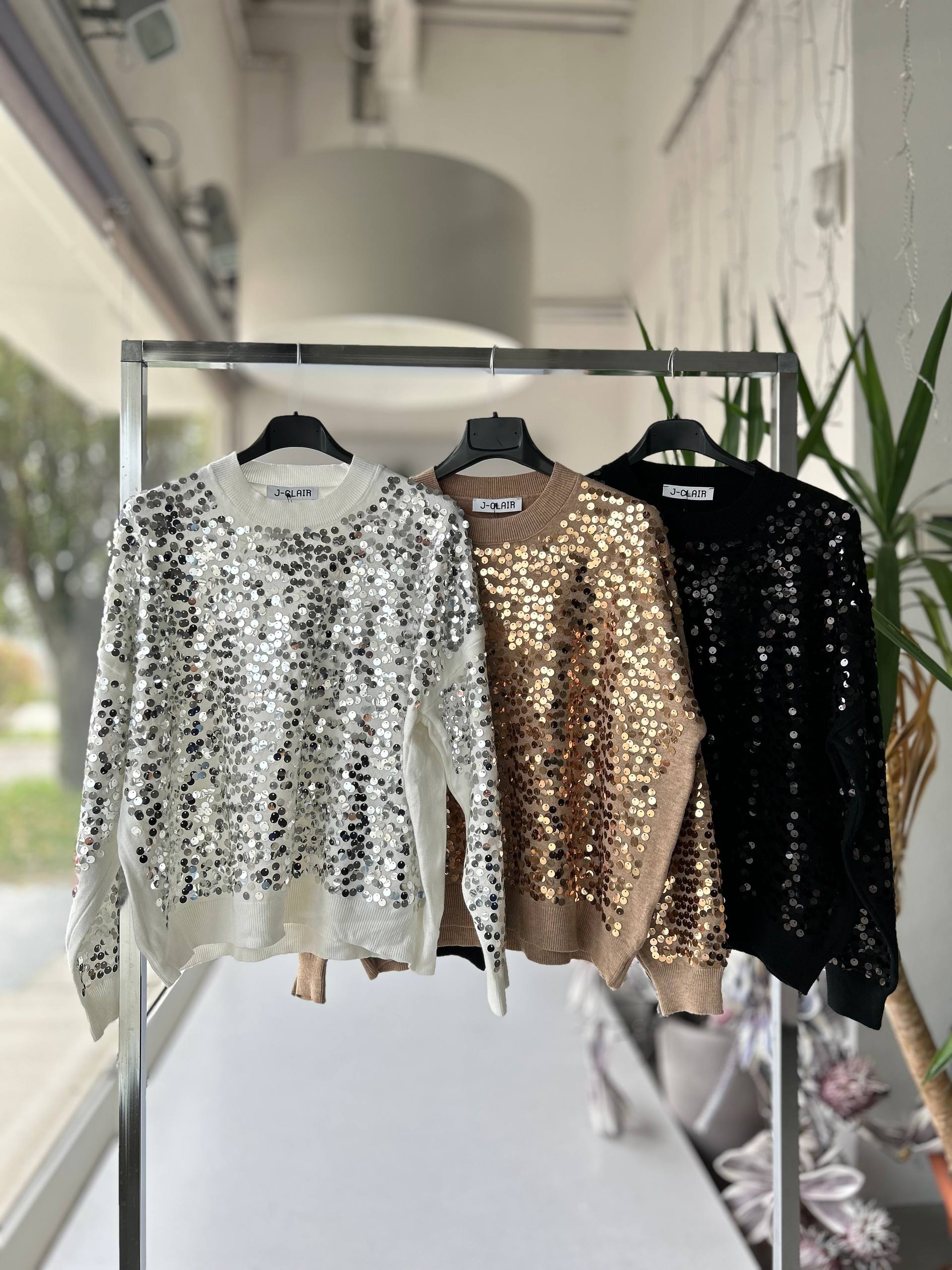 Фото Joie Clair (J-Clair)