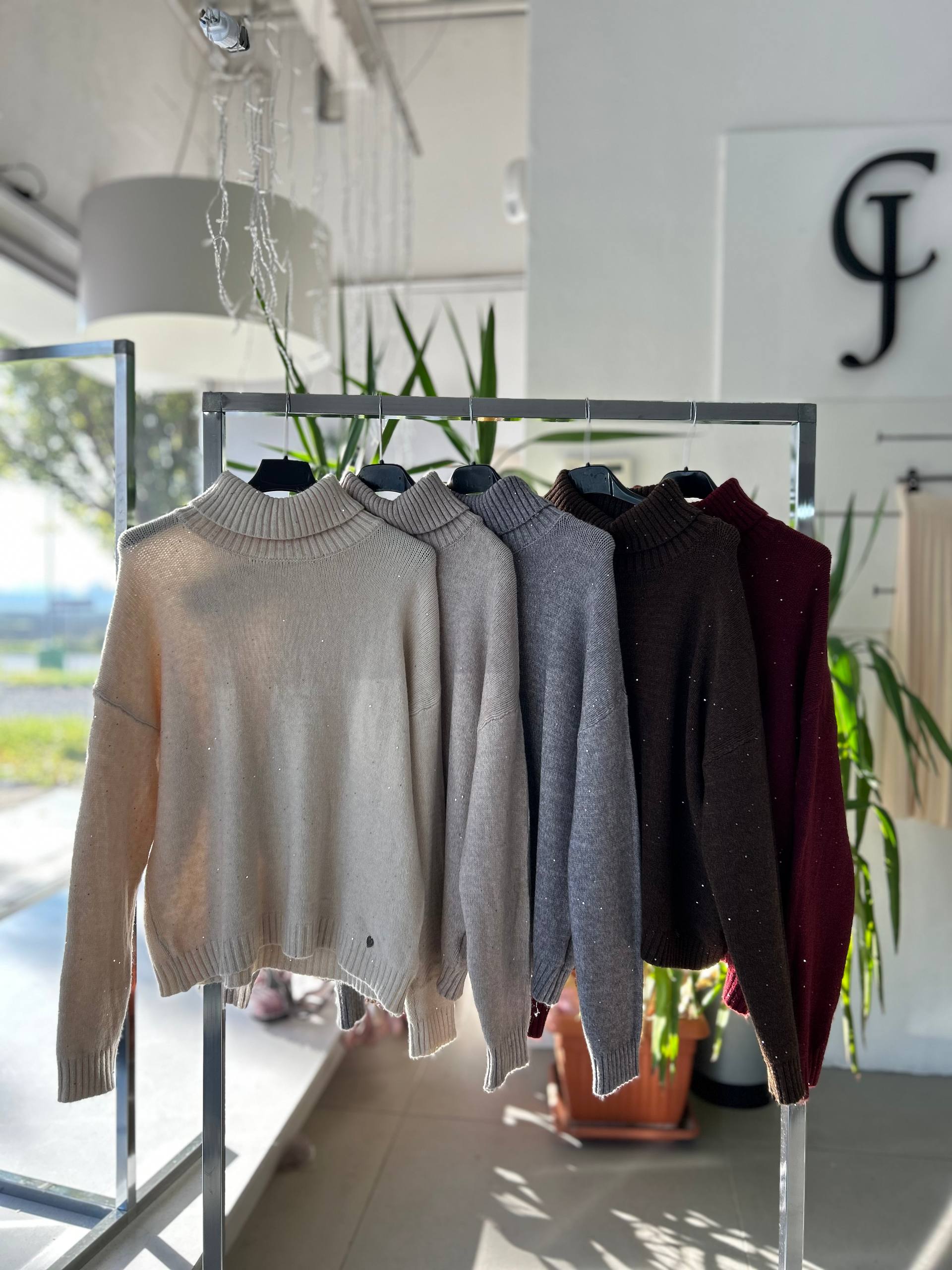 Фото Joie Clair (J-Clair)