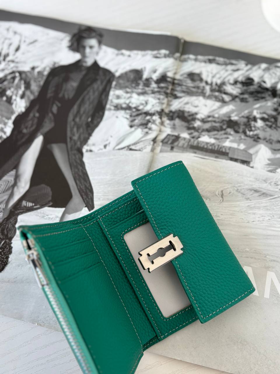 Фото Leather Country