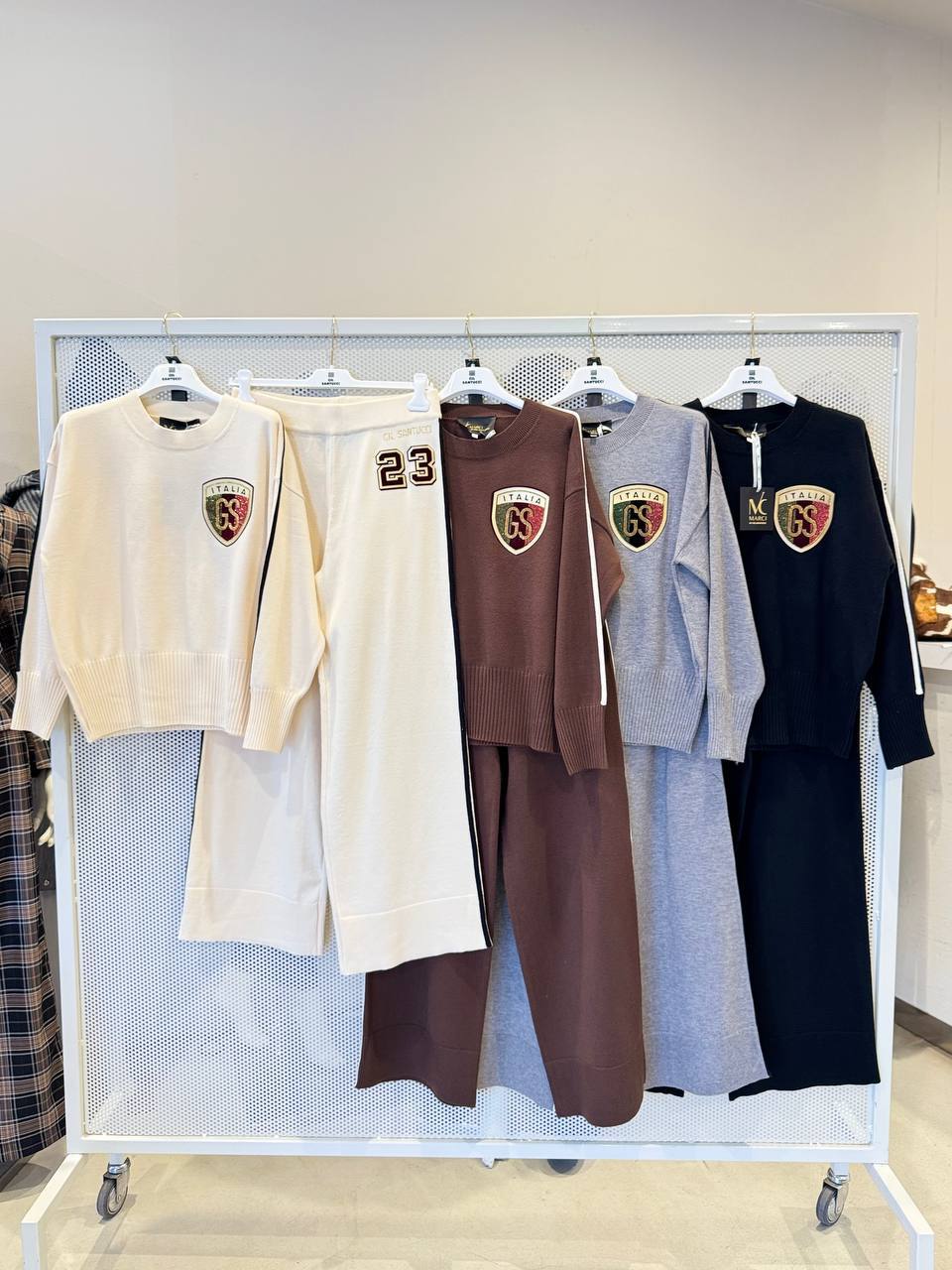 Итальянская одежда, бренд Gil Santucci, арт. 74002170