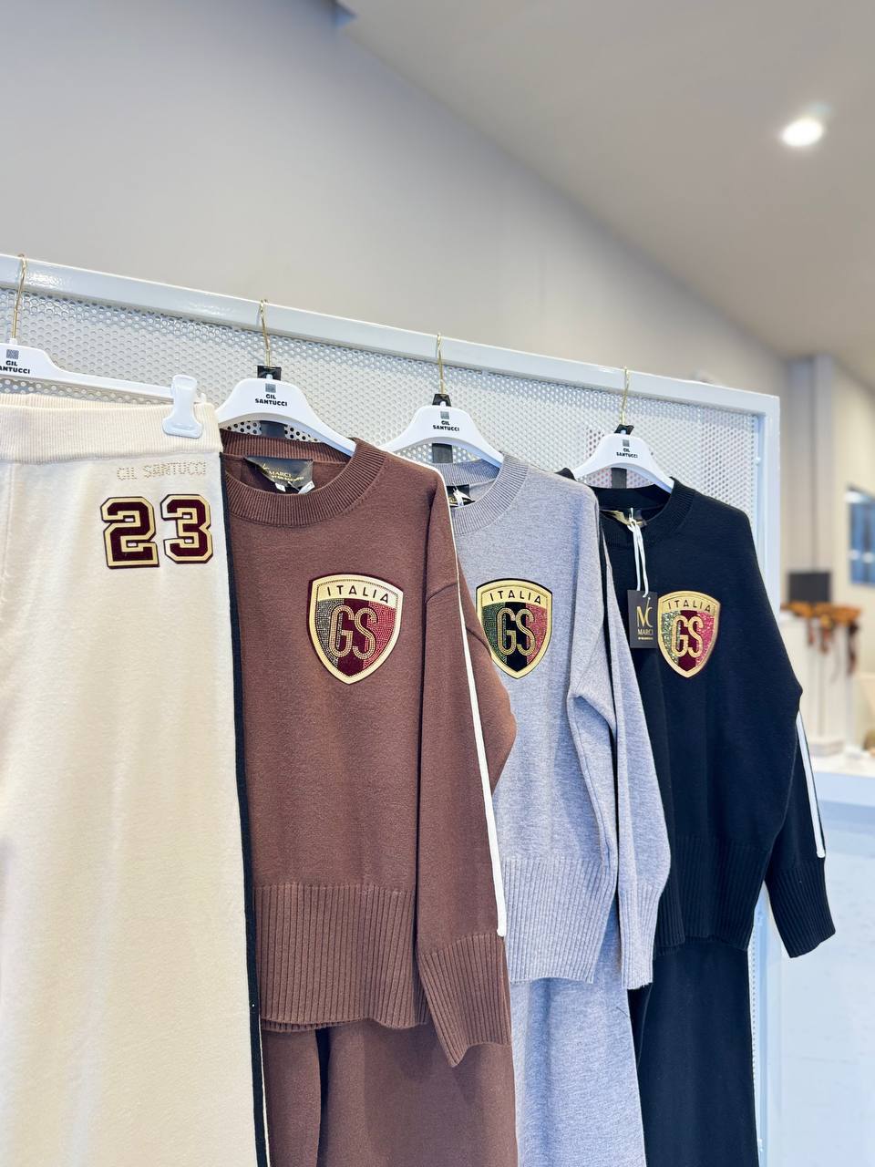 Итальянская одежда, бренд Gil Santucci, арт. 74002172