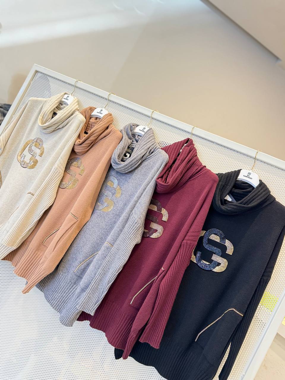 Итальянская одежда, бренд Gil Santucci, арт. 74002221