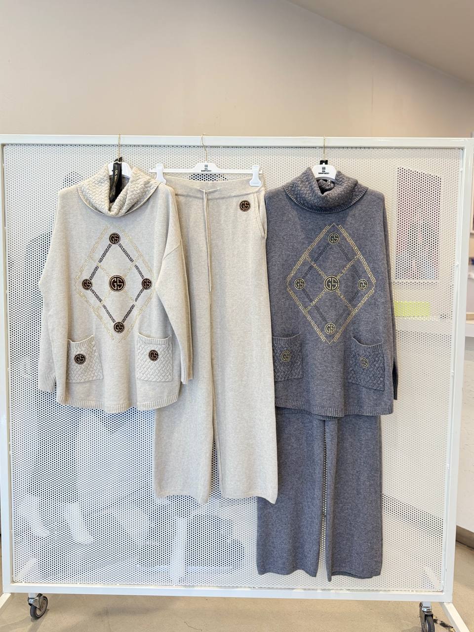 Итальянская одежда, бренд Gil Santucci, арт. 74002249