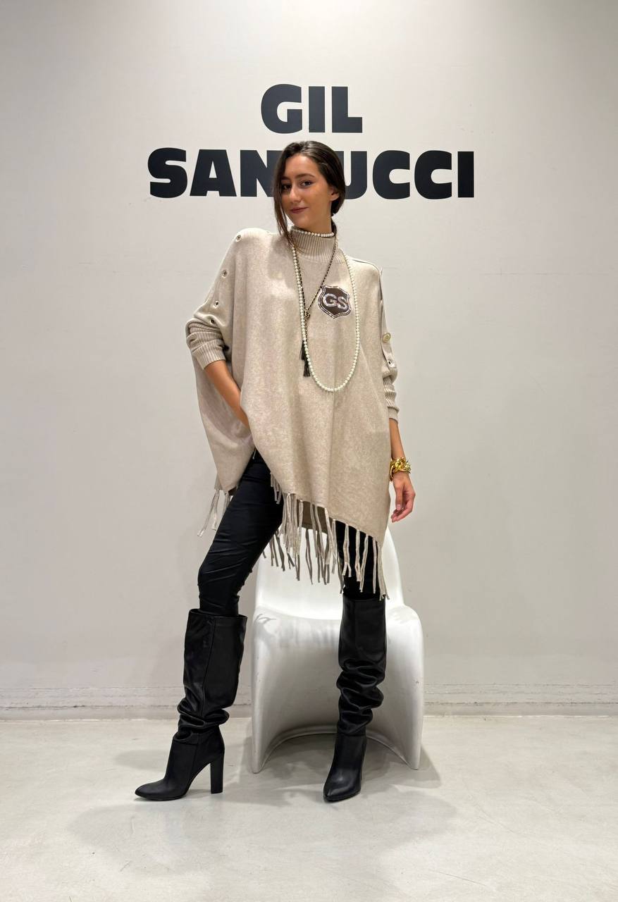 Фото Gil Santucci