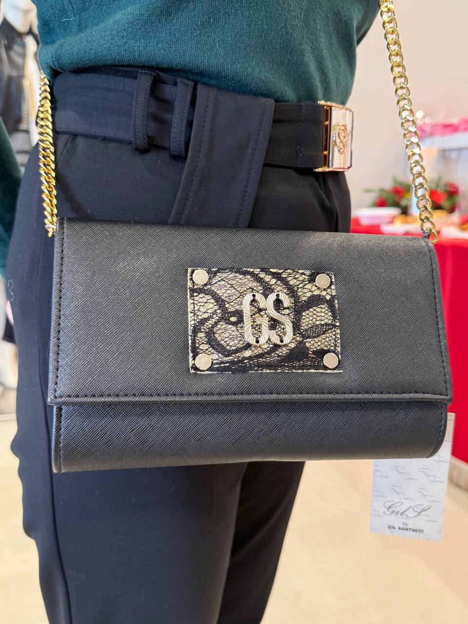 Фото Gil Santucci