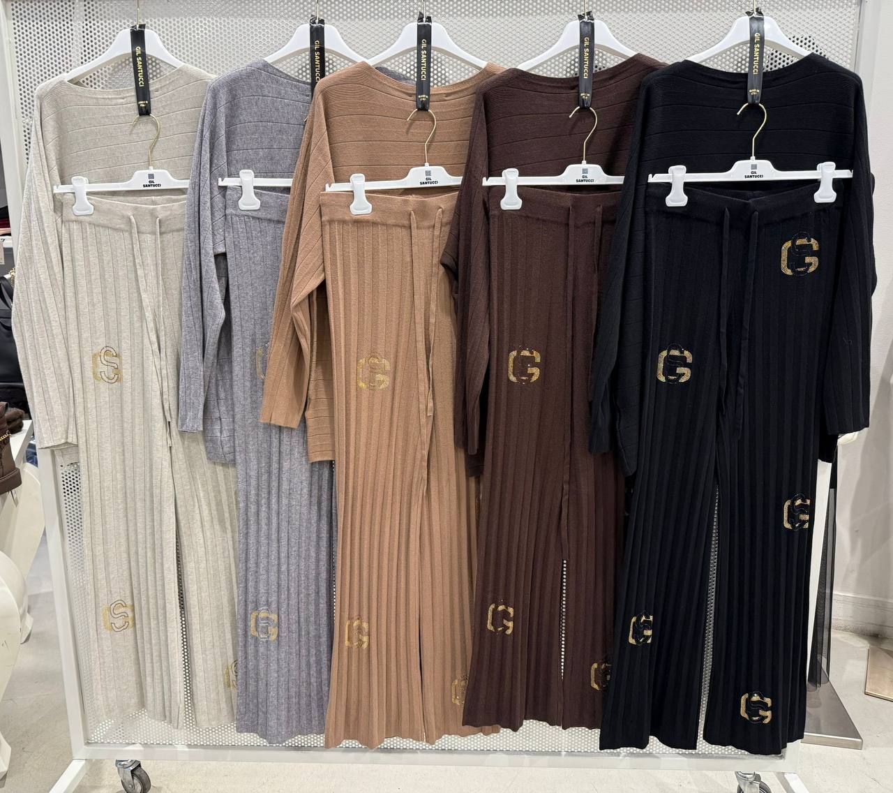 Фото Gil Santucci