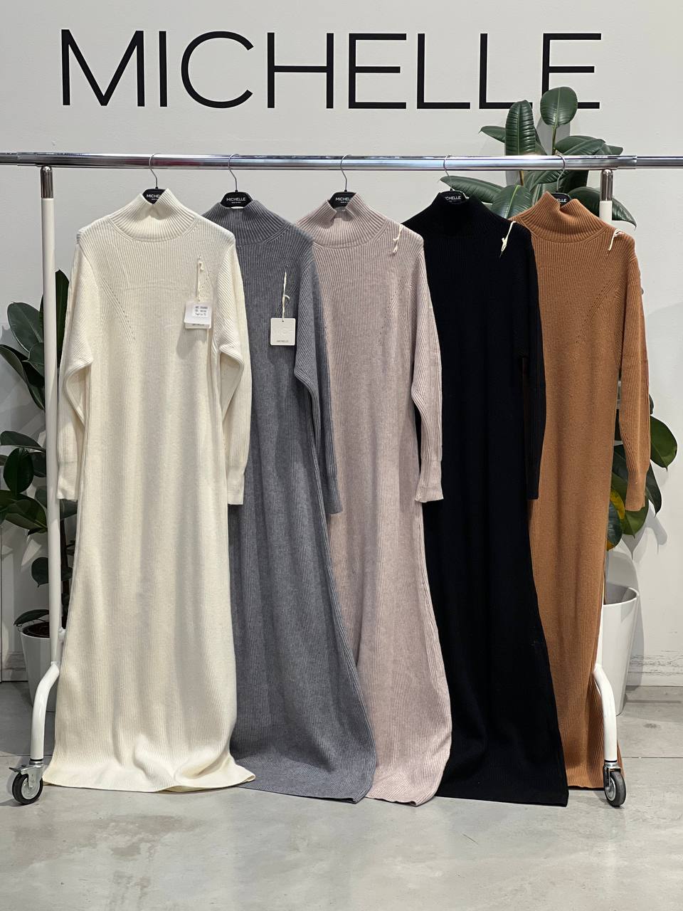 Amelie Follies (Michelle)