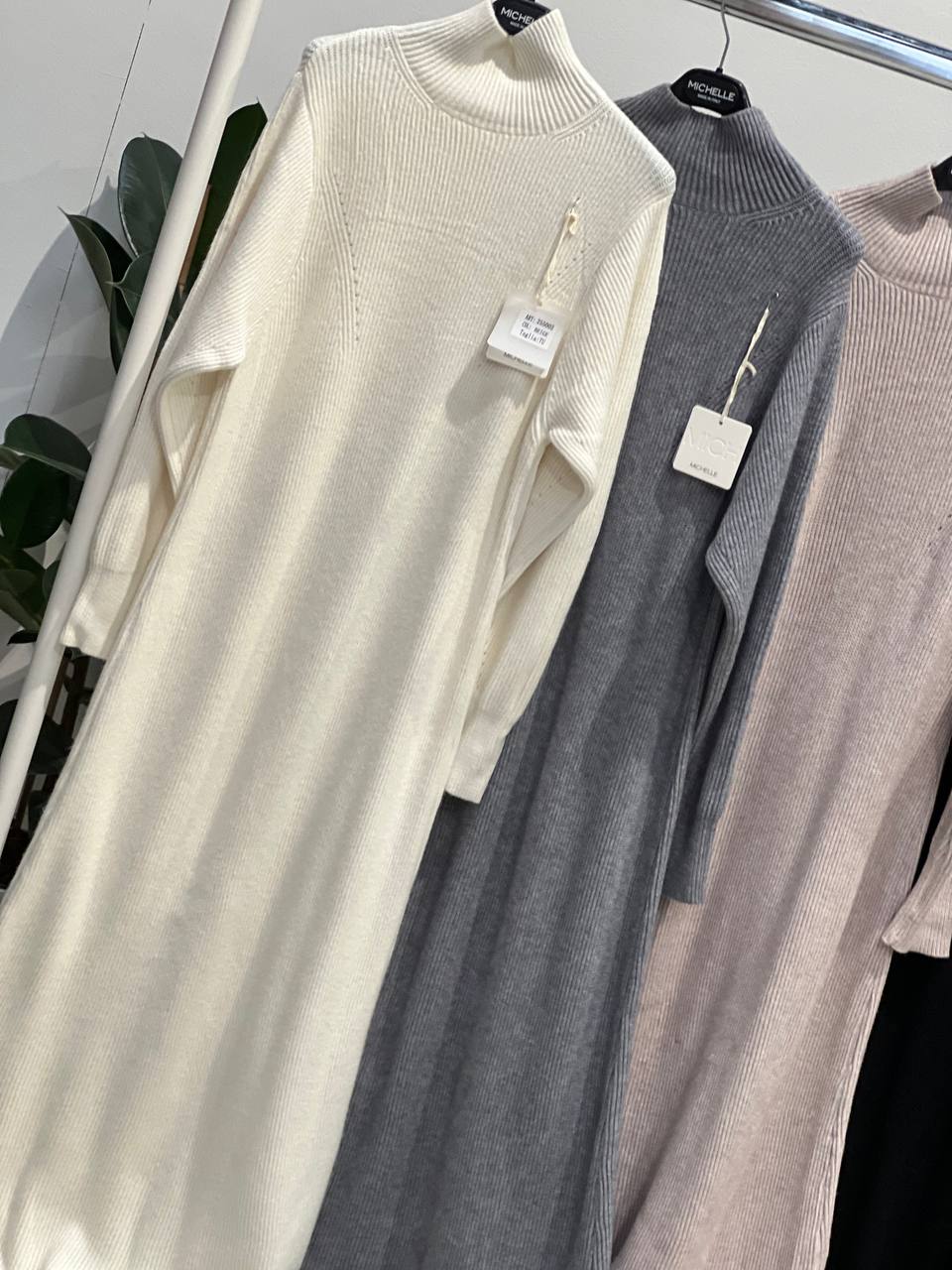 Amelie Follies (Michelle)