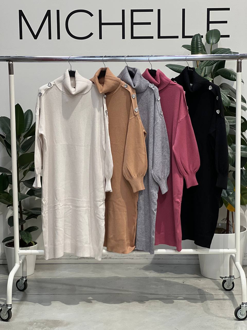 Amelie Follies (Michelle)