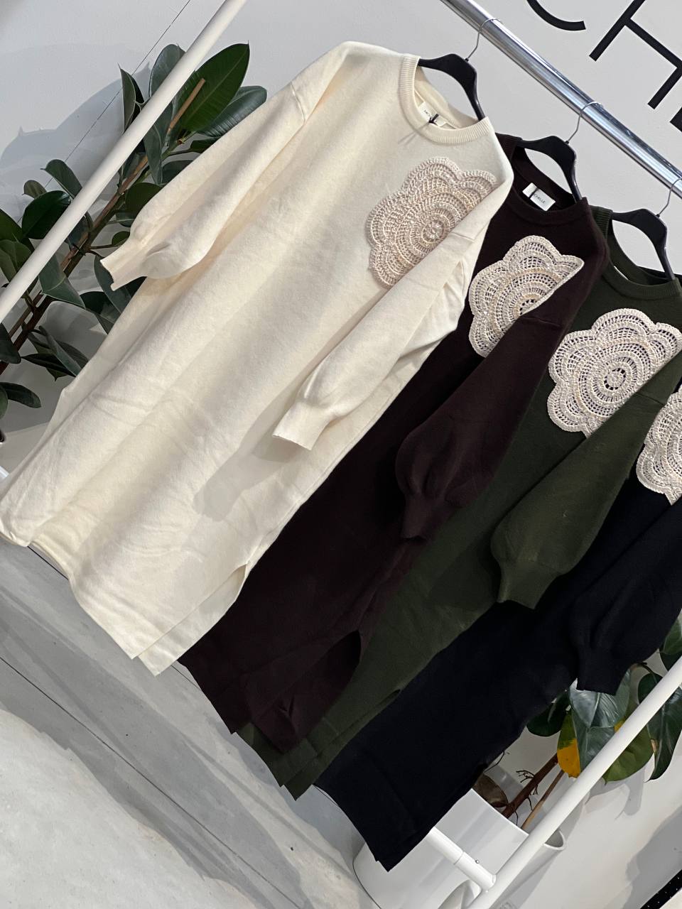 Amelie Follies (Michelle)