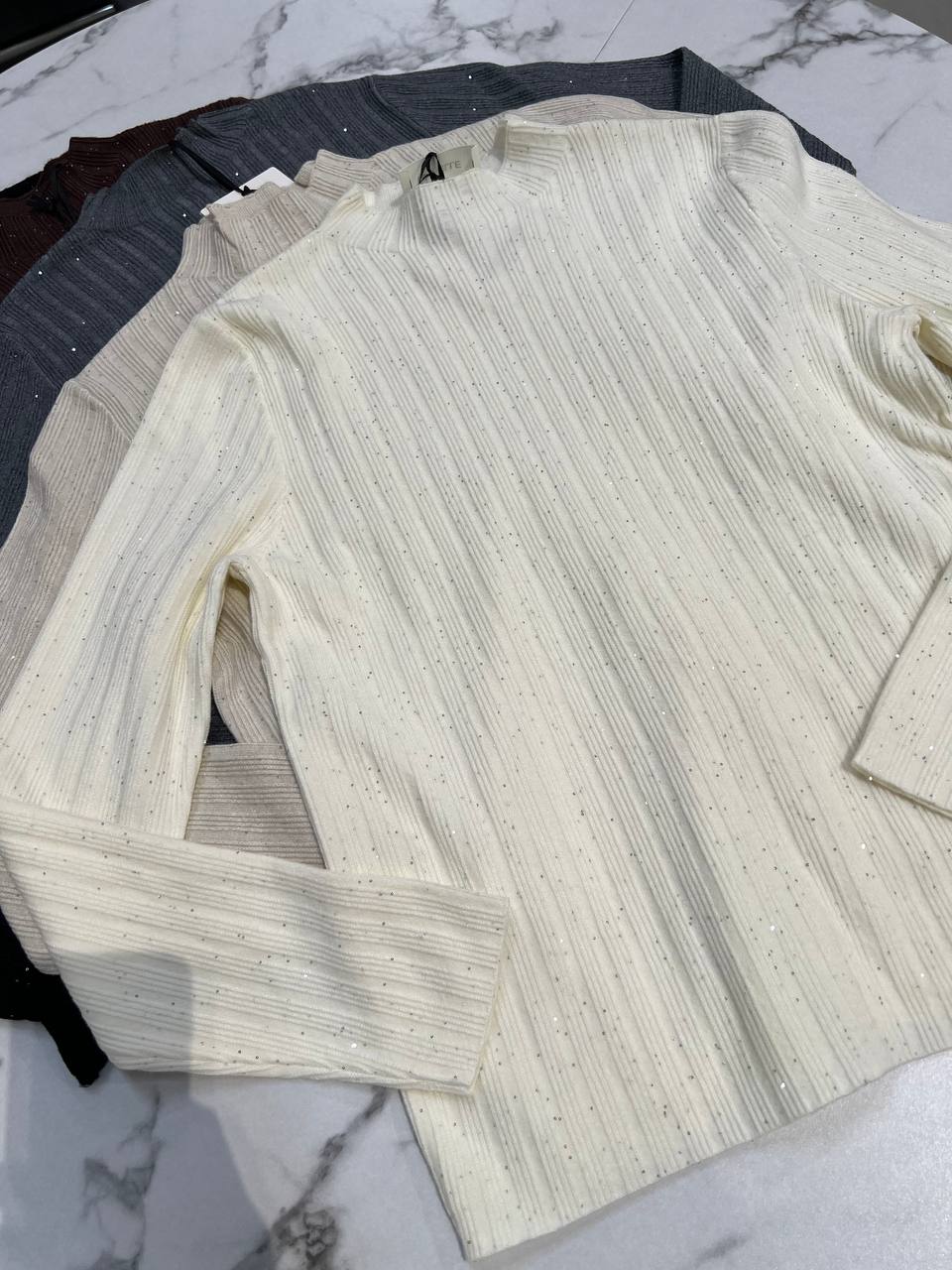 Amelie Follies (Michelle)