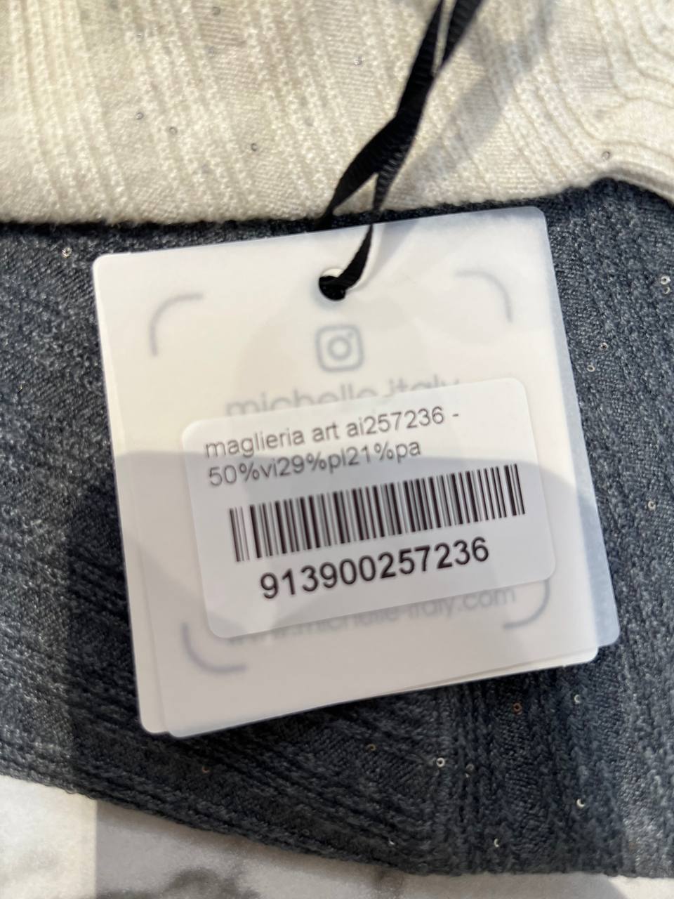 Amelie Follies (Michelle)