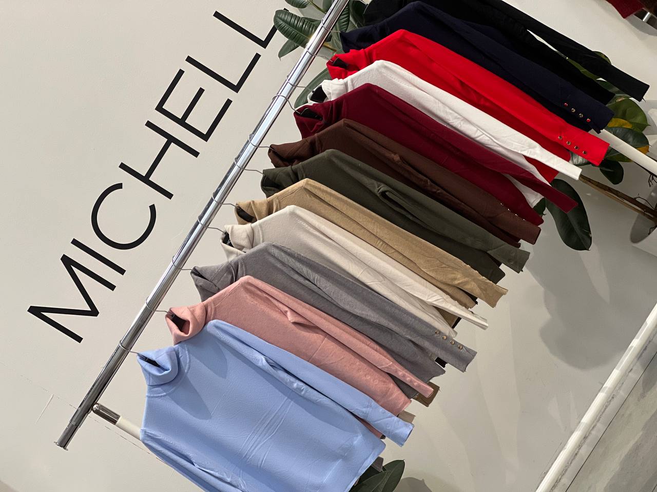 Amelie Follies (Michelle)