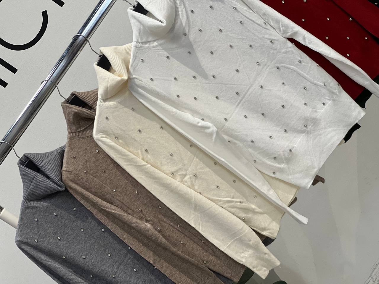 Amelie Follies (Michelle)