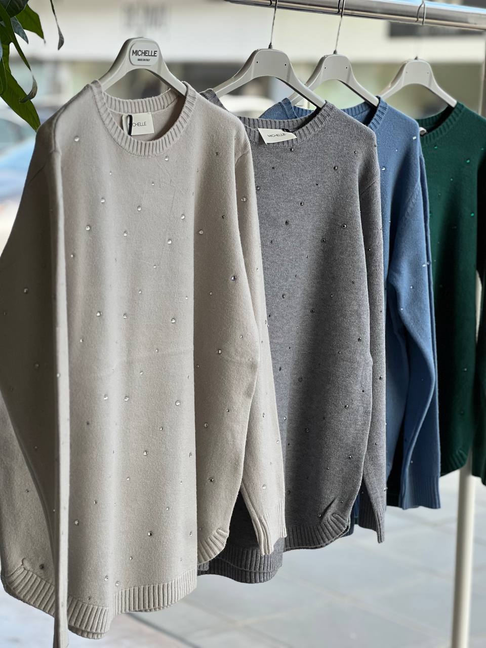 Amelie Follies (Michelle)