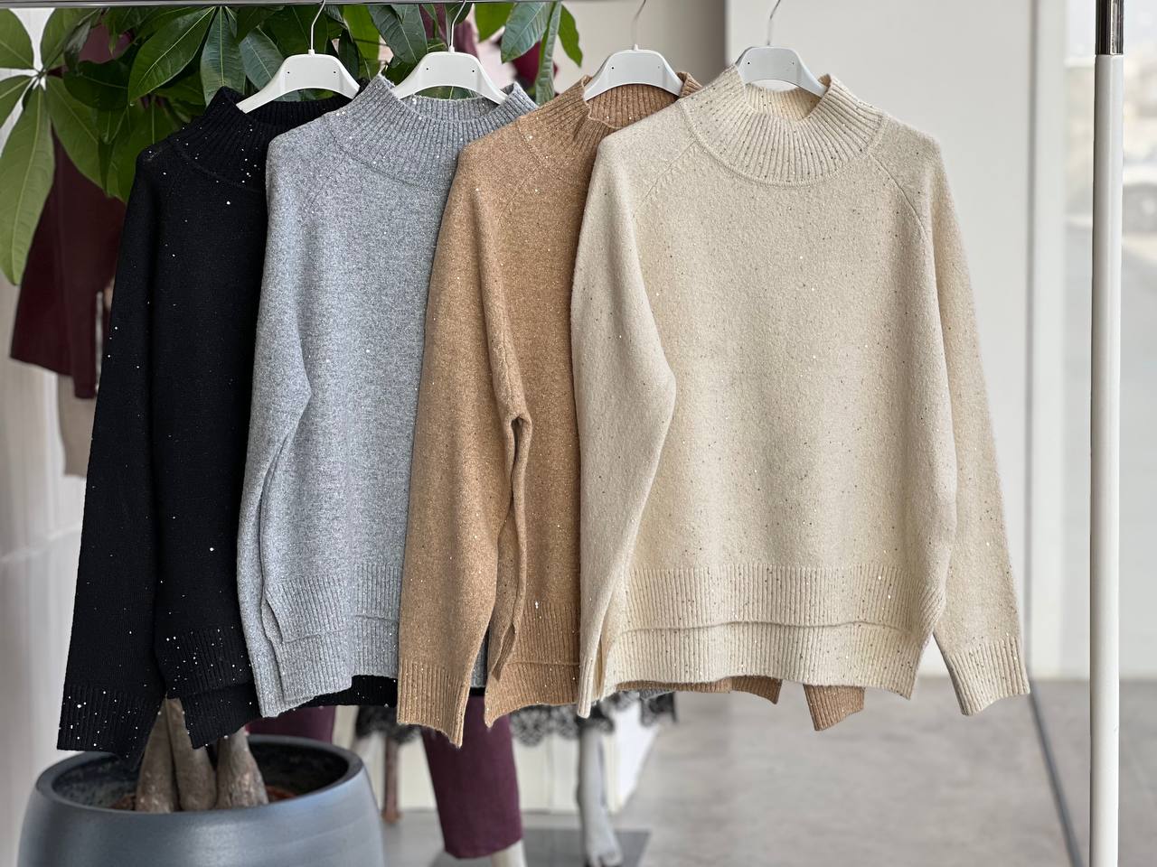 Amelie Follies (Michelle)