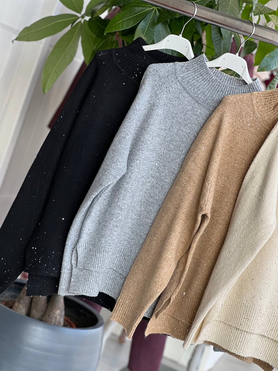 Amelie Follies (Michelle)