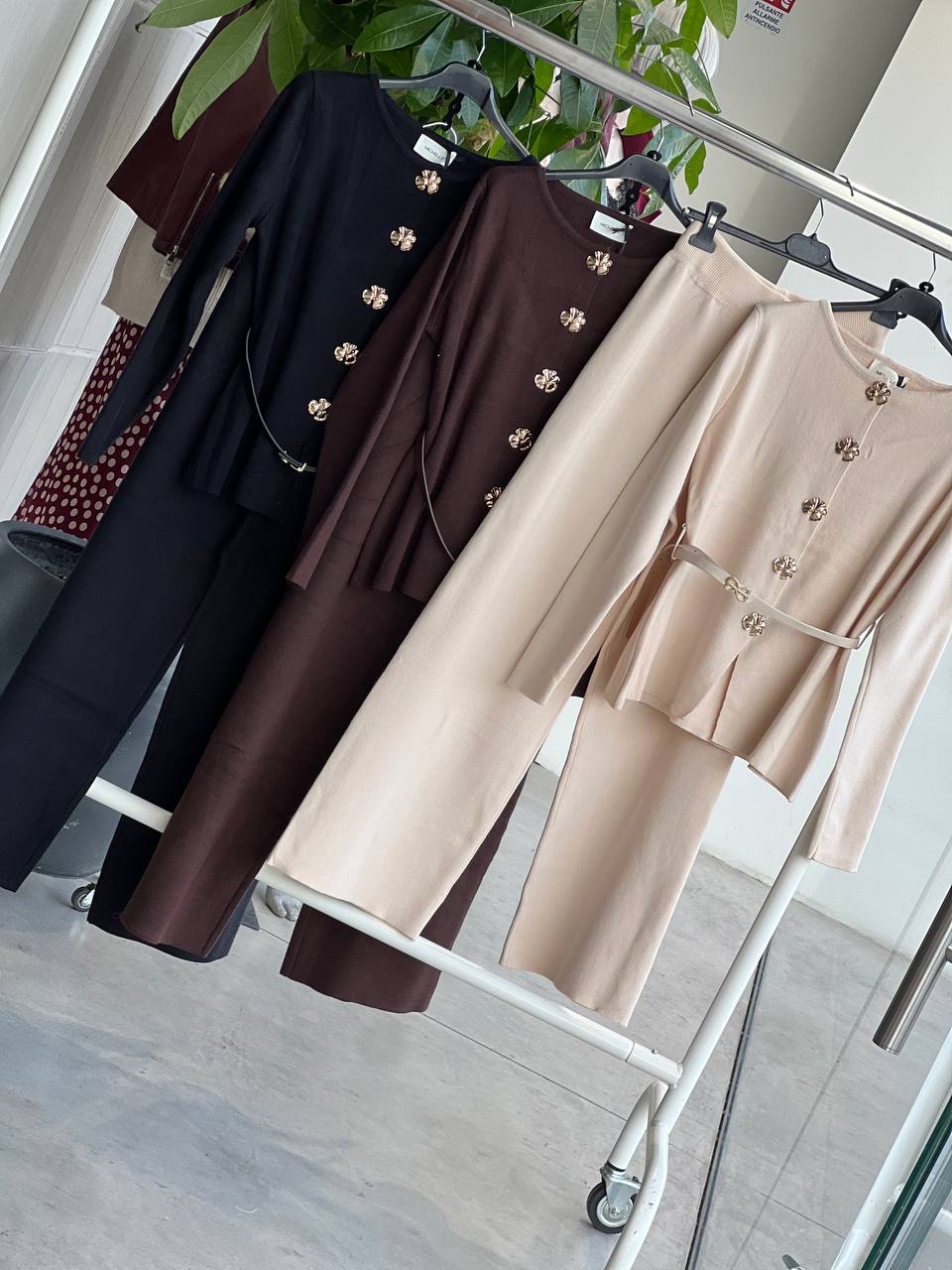 Amelie Follies (Michelle)