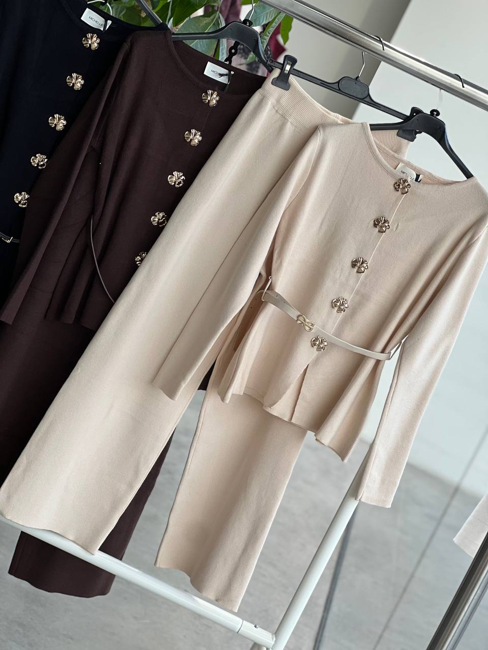 Amelie Follies (Michelle)