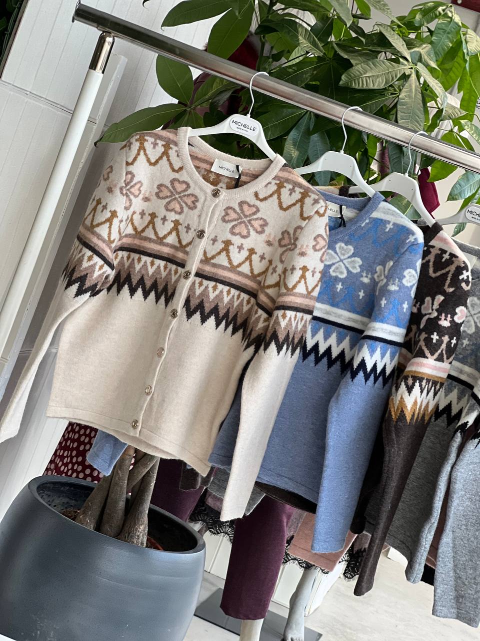 Amelie Follies (Michelle)