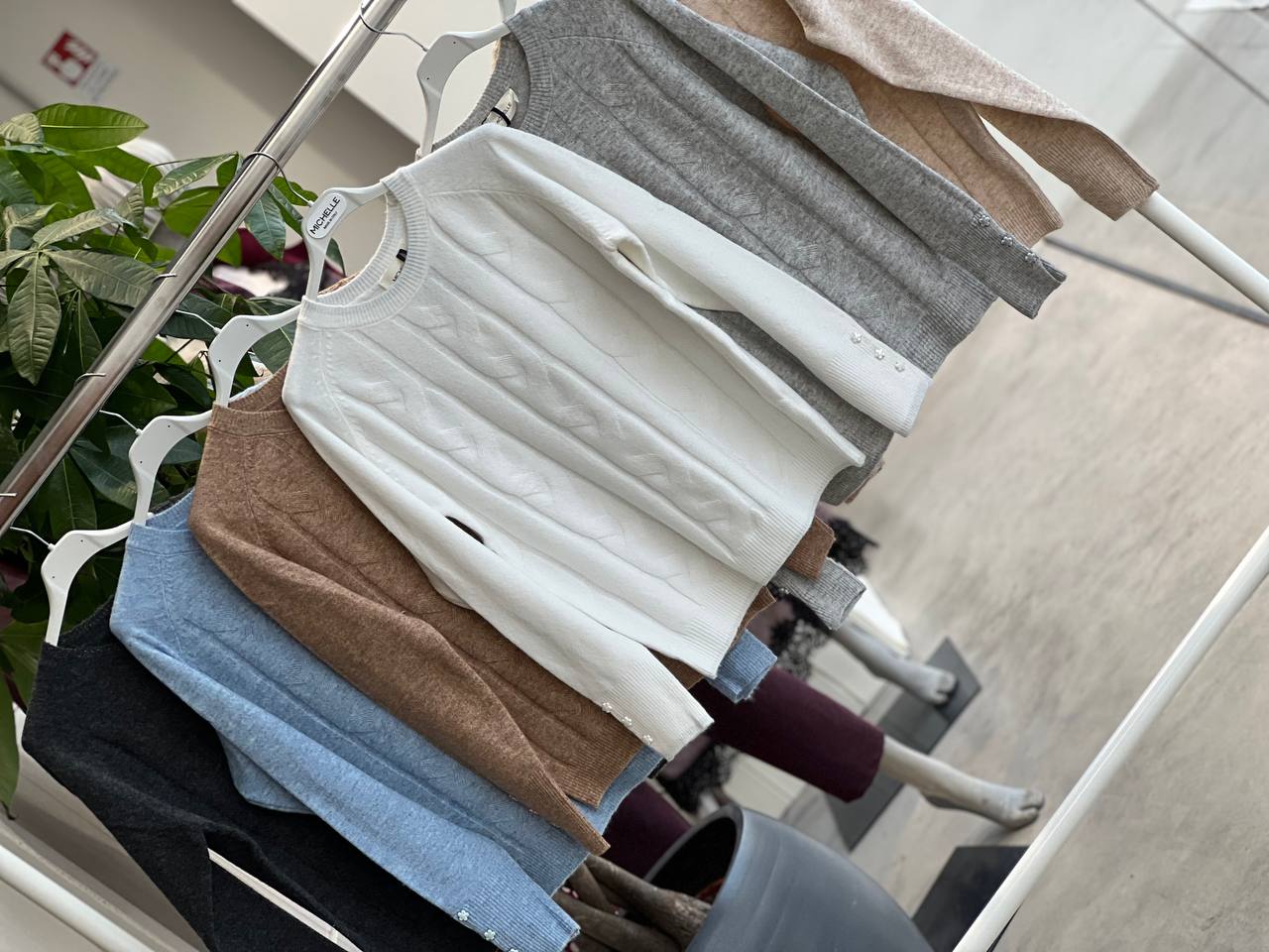 Amelie Follies (Michelle)