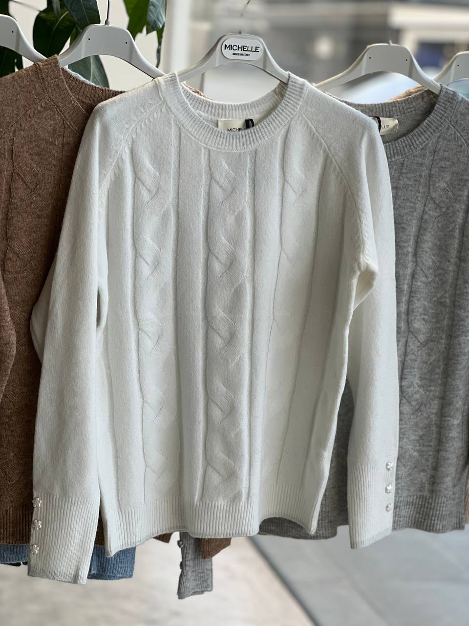 Amelie Follies (Michelle)