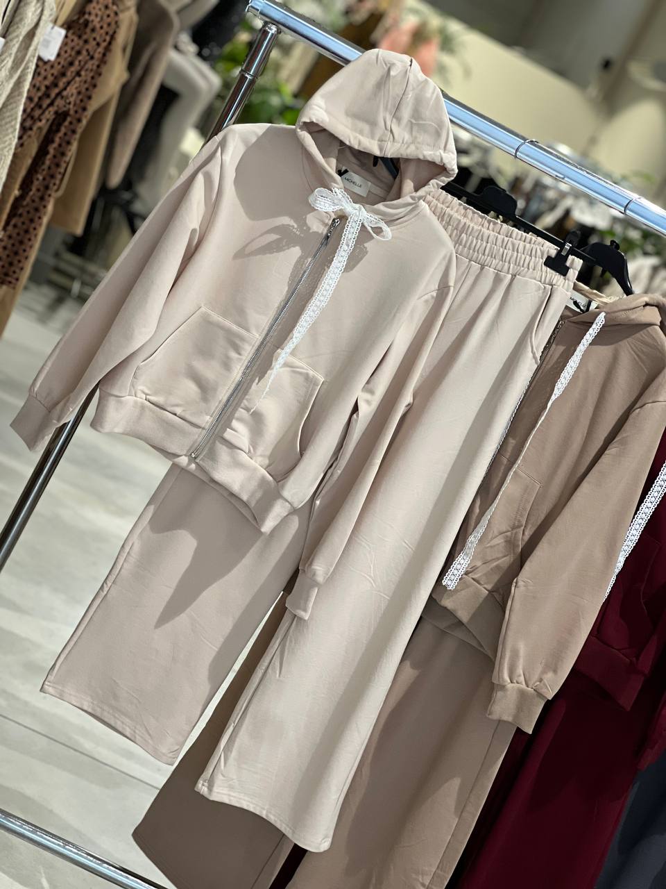 Фото Amelie Follies (Michelle)