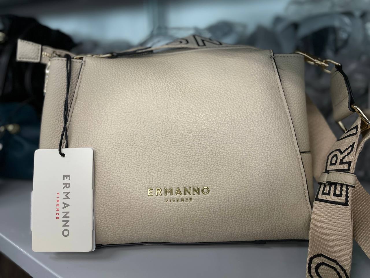 Фото Roberto Serpentini