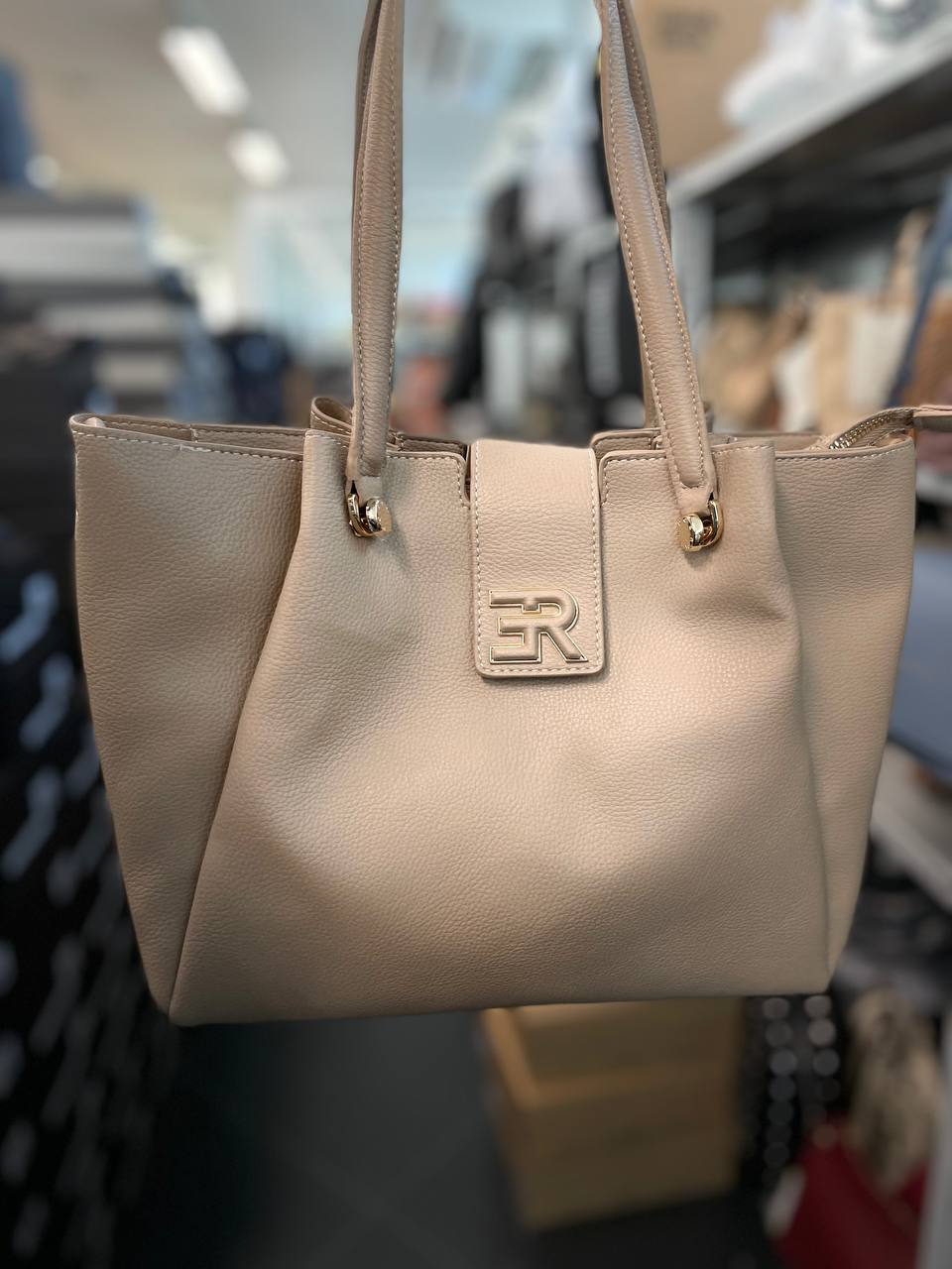 Фото Roberto Serpentini