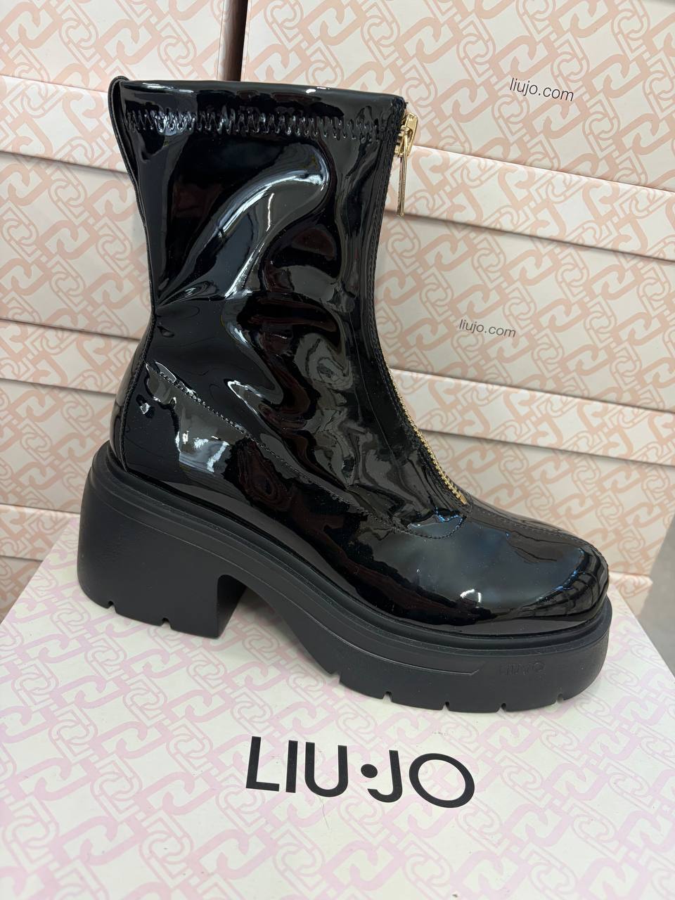 Фото Roberto Serpentini