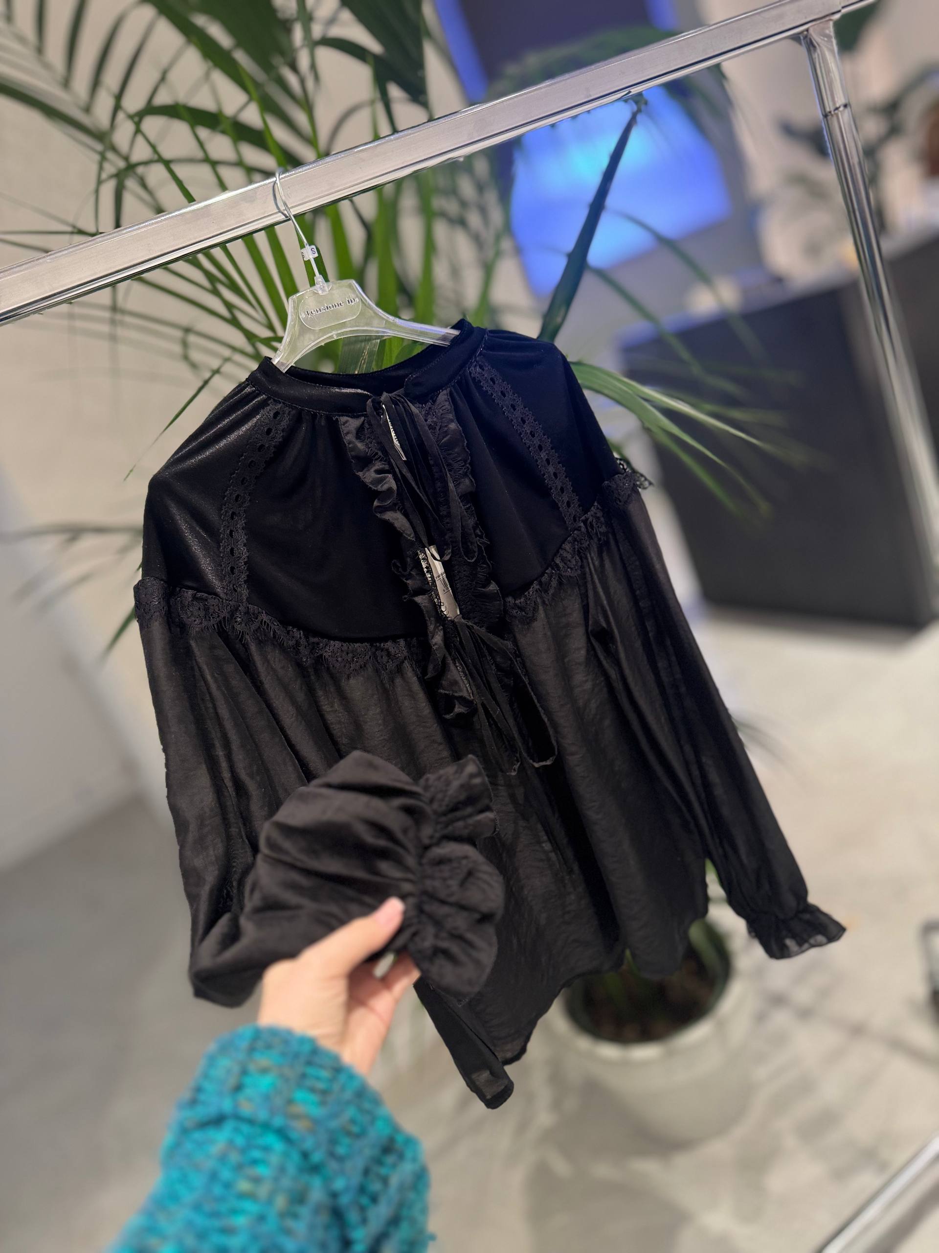 Фото Tensione in