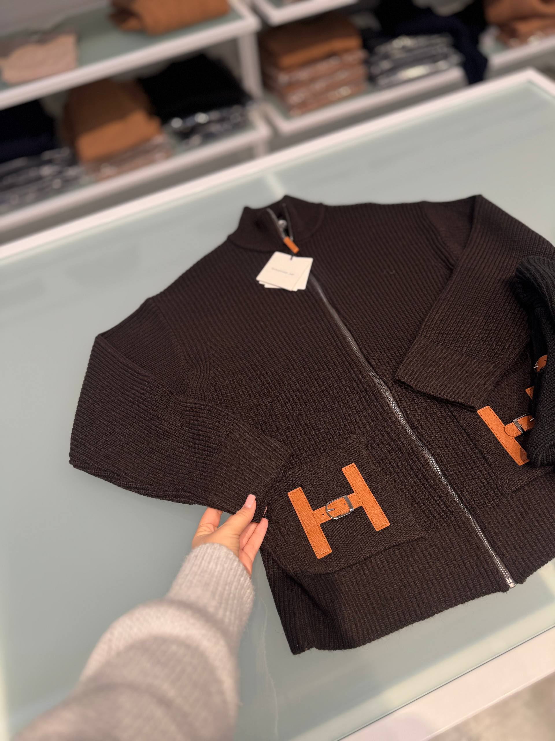 Фото Tensione in