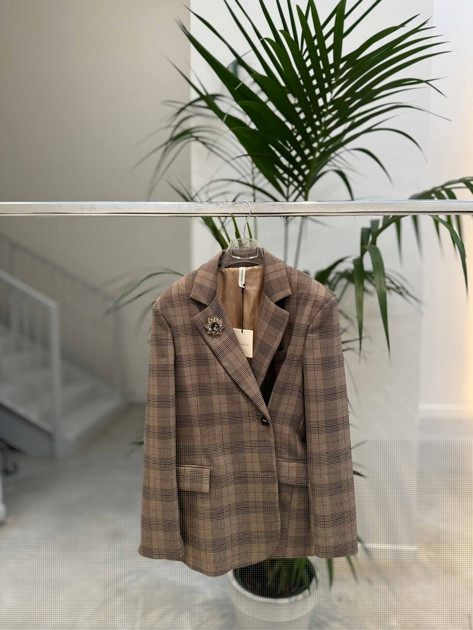 Фото Tensione in