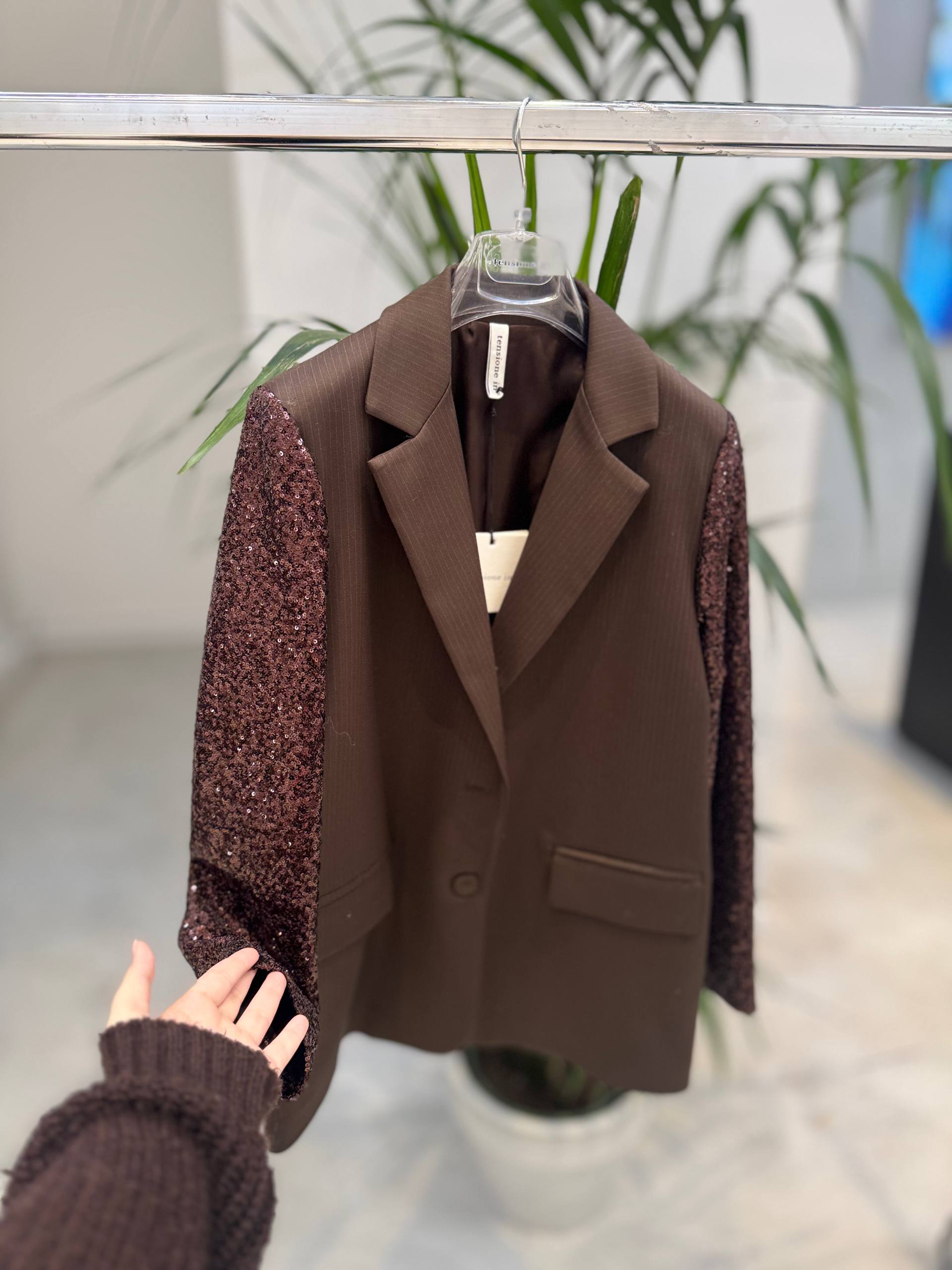 Фото Tensione in