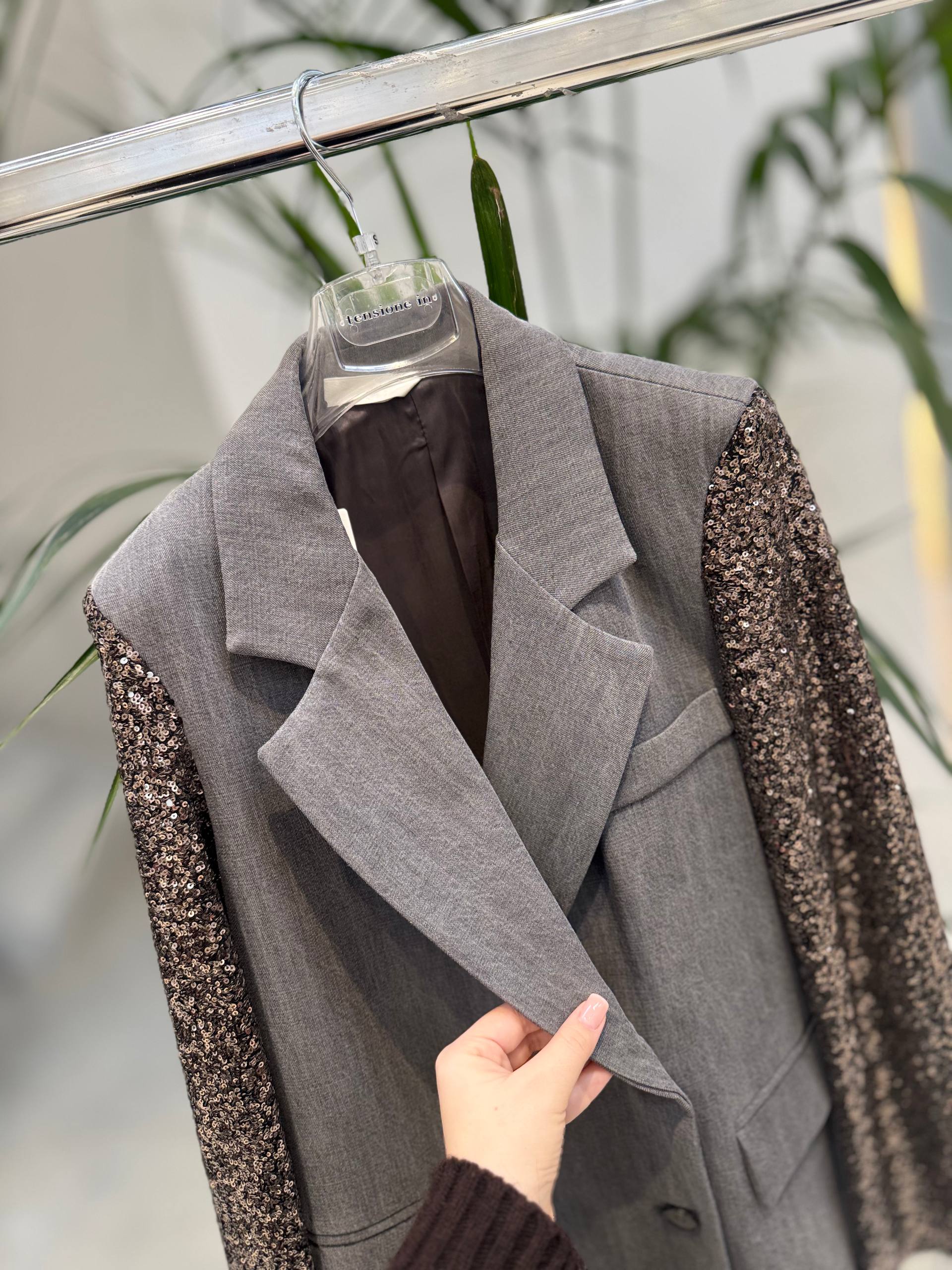 Фото Tensione in