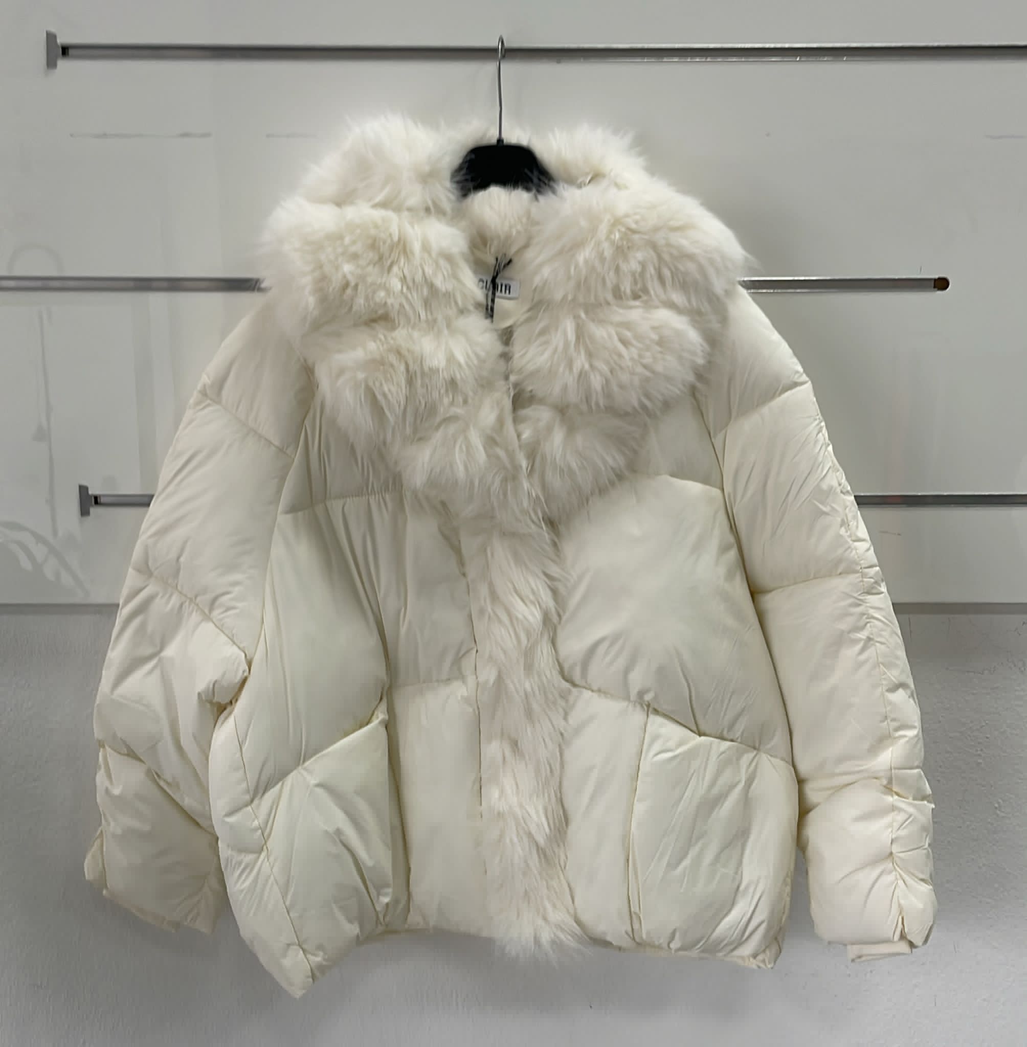 Joie Clair (J-Clair)