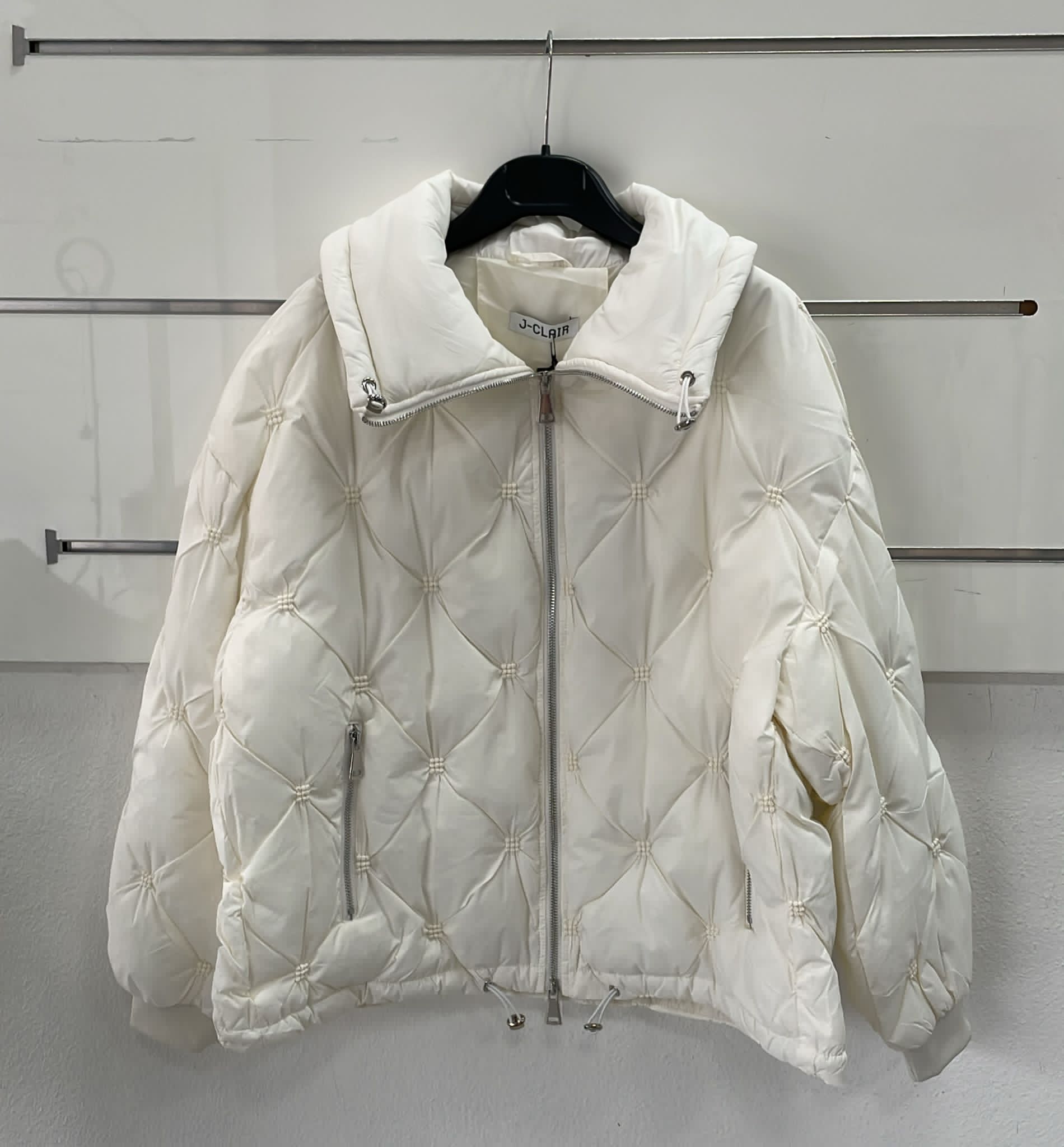 Joie Clair (J-Clair)