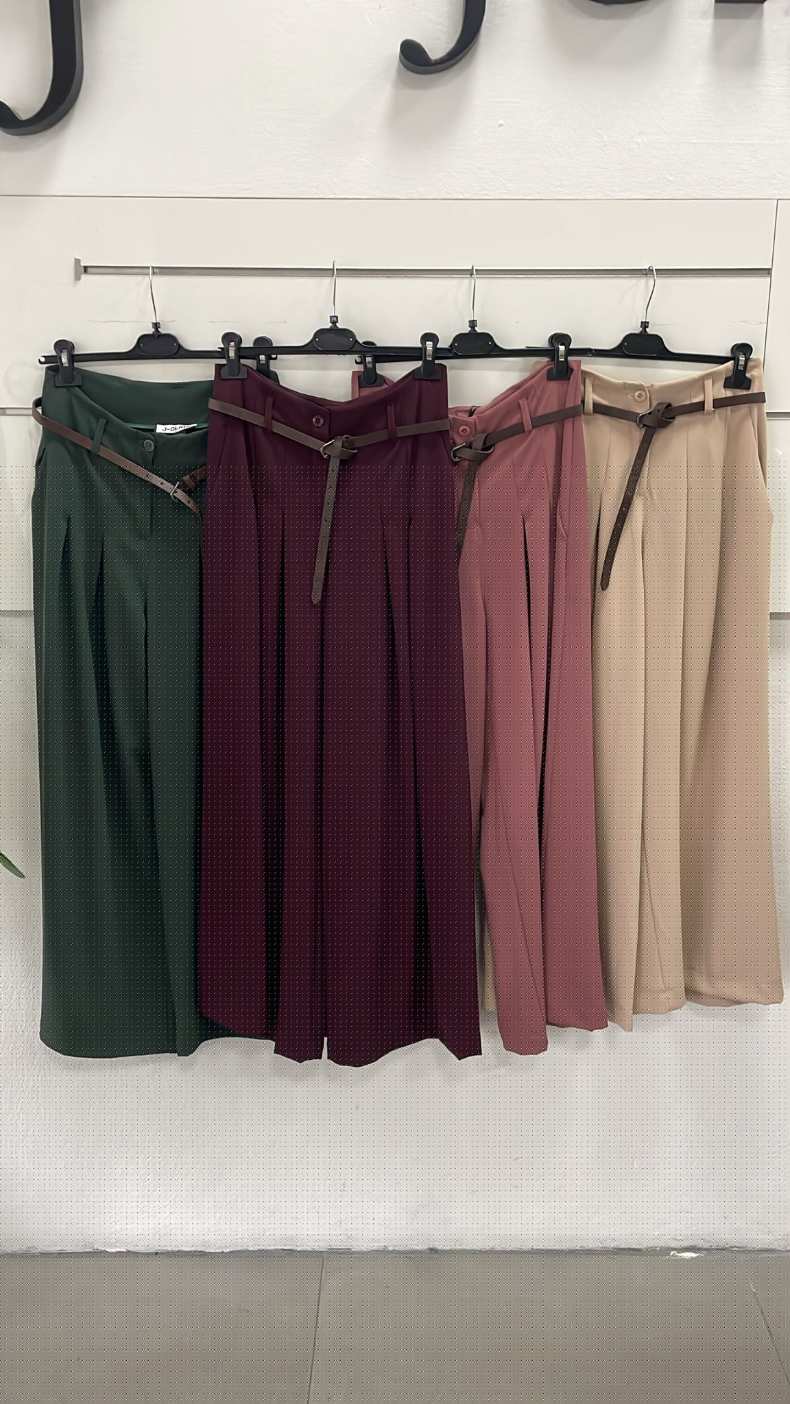 Joie Clair (J-Clair)