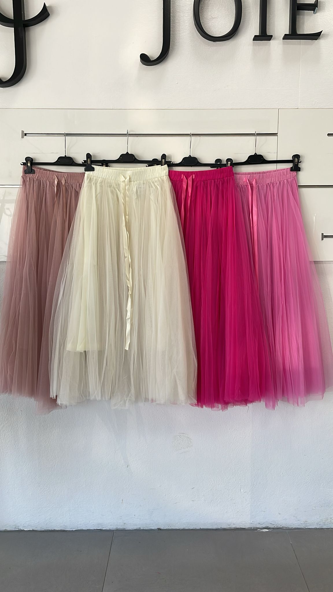 Joie Clair (J-Clair)