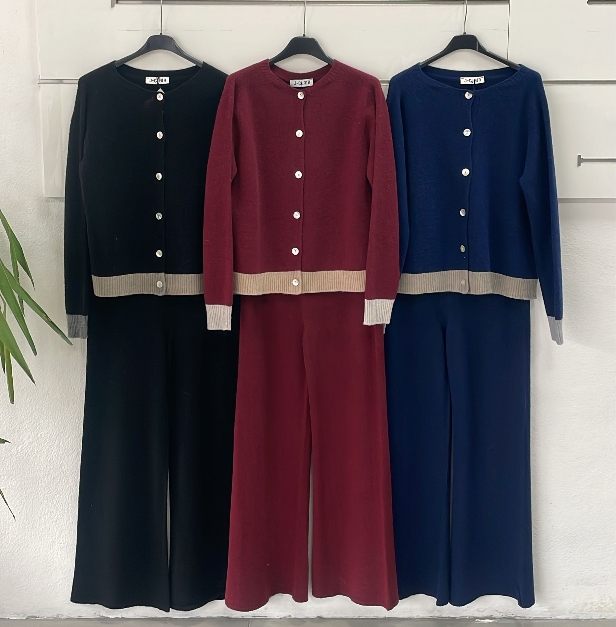 Фото Joie Clair (J-Clair)