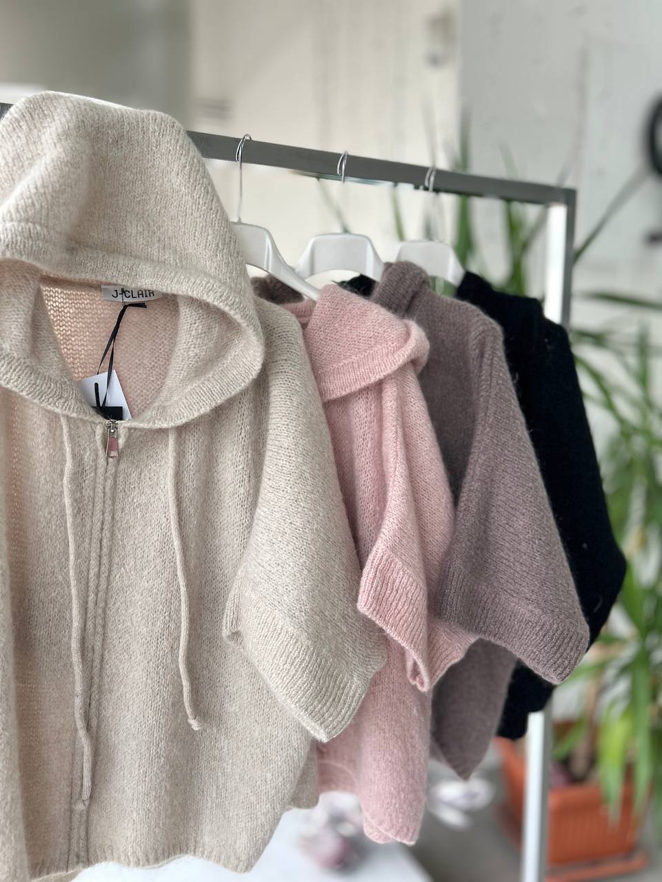 Фото Joie Clair (J-Clair)