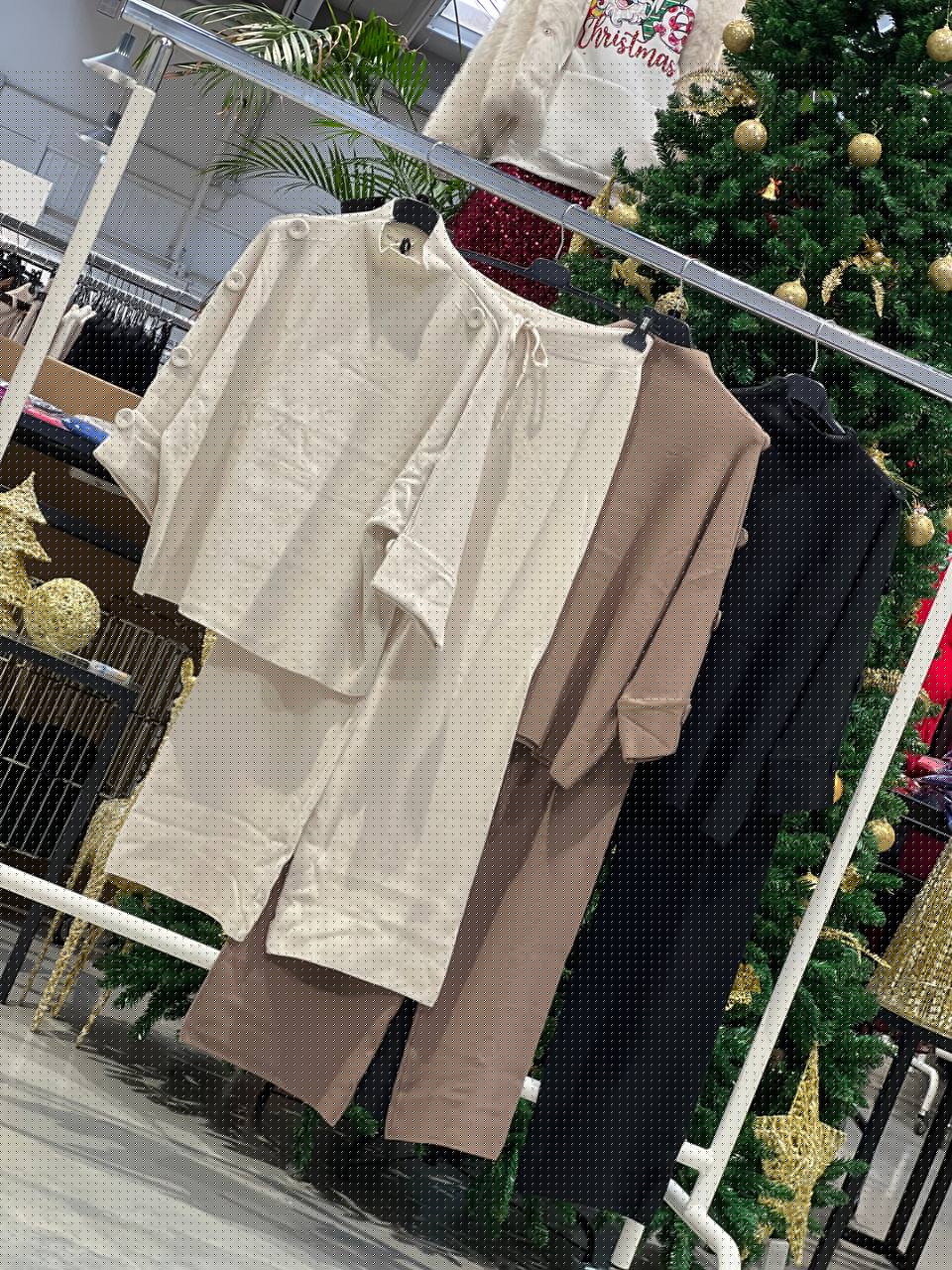 Amelie Follies (Michelle)