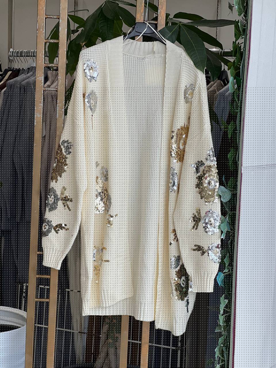 Amelie Follies (Michelle)